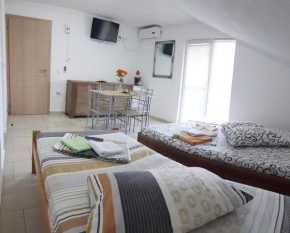 Guest Home Elena, Star Dojran